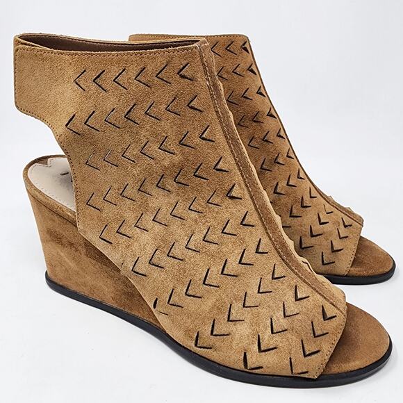 Via Spiga Wedge Sandal Women 7M Brown Suede Laser Cut Perforated Peep Toe Ankle - Picture 1 of 11